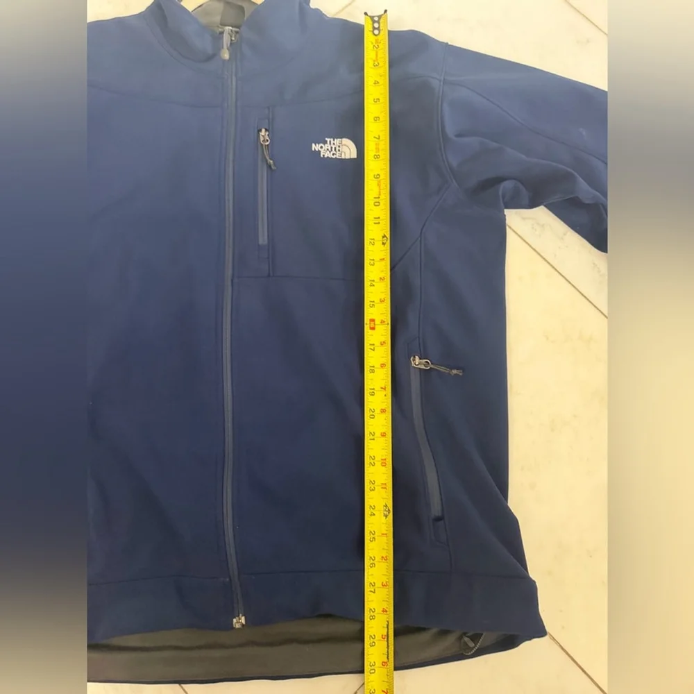 The North Face Men’s Apex Soft Shell Fleece Lined Zip Pocket Jacket Summit Navy